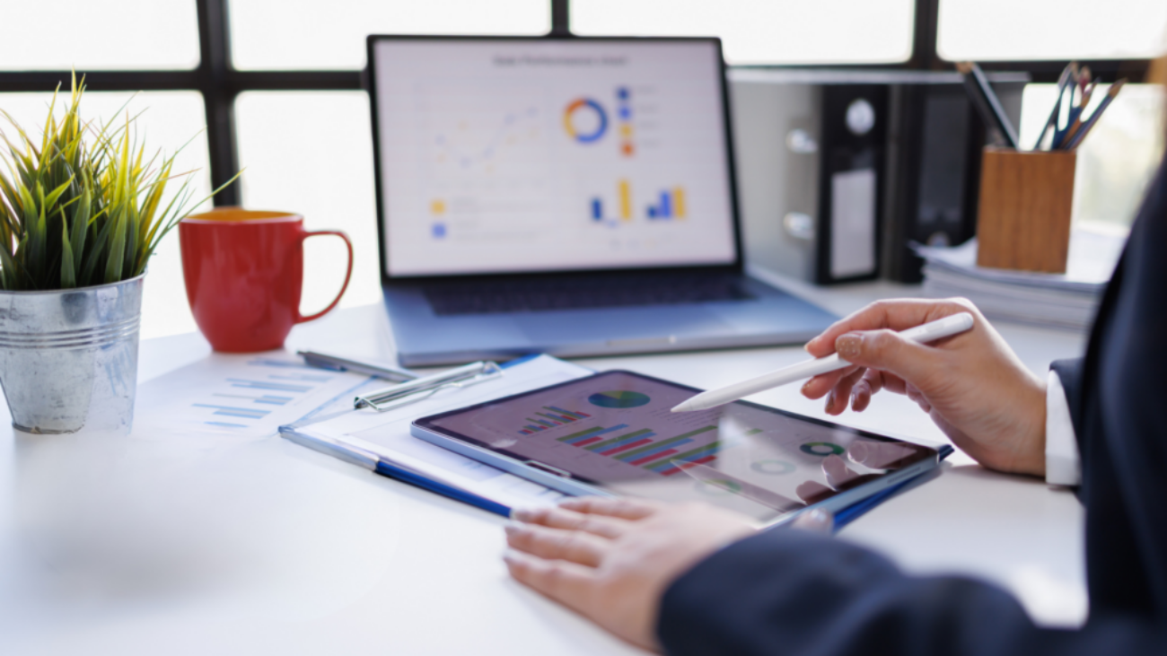 Big data analytics dashboard with financial statistics representing Sage Intacct accounting software and real-time insights